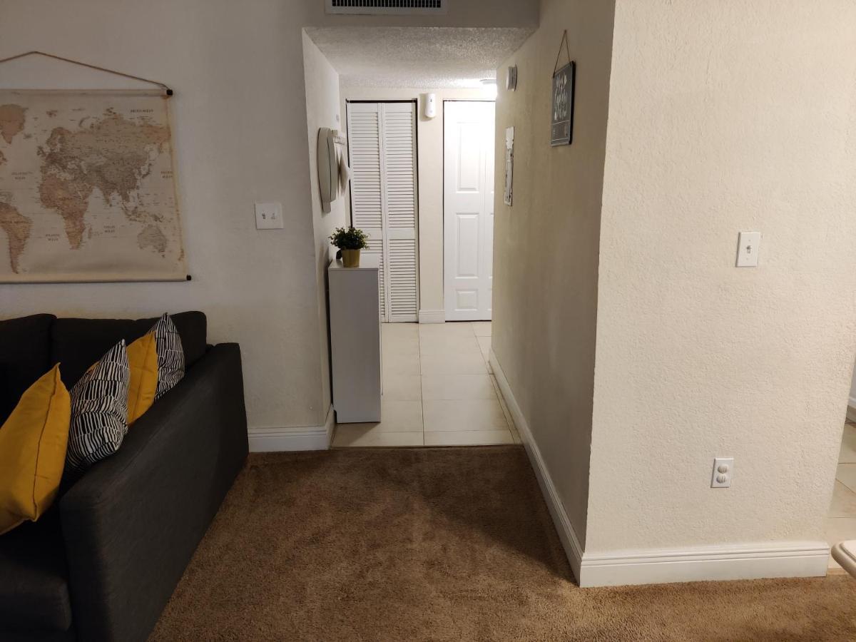 Centauri Vacation Rentals Beautiful 2-Bedroom Condo, Near All Orlando Attractions, Free Parking & Wi-Fi, King Bed, #1 Exterior foto